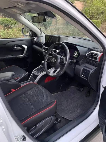toyota-raize-2021-big-6