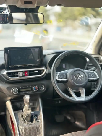 toyota-raize-20192025-big-13