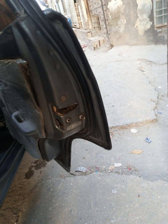suzuki-mehran-vxr-2011-big-7