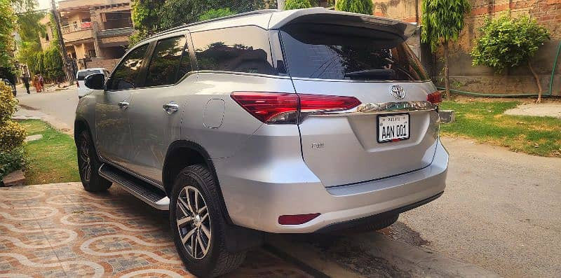 toyota-fortuner-sigma-2020-diesel-total-genuine-big-11