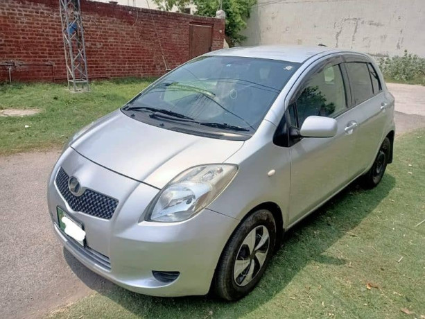 toyota-vitz-200712-03004517409-big-0
