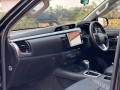 toyota-hilux-2022-small-8