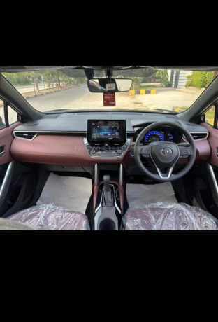 toyota-corolla-cross-hev-x-2024-big-6