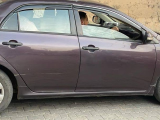toyota-corolla-gli-2013