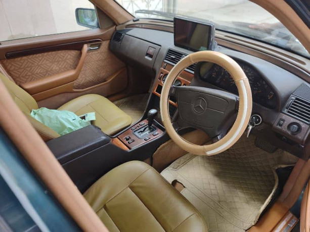 mercedes202dautomatic-diesel-average-1718-bthan-corollacivicvitz-big-19