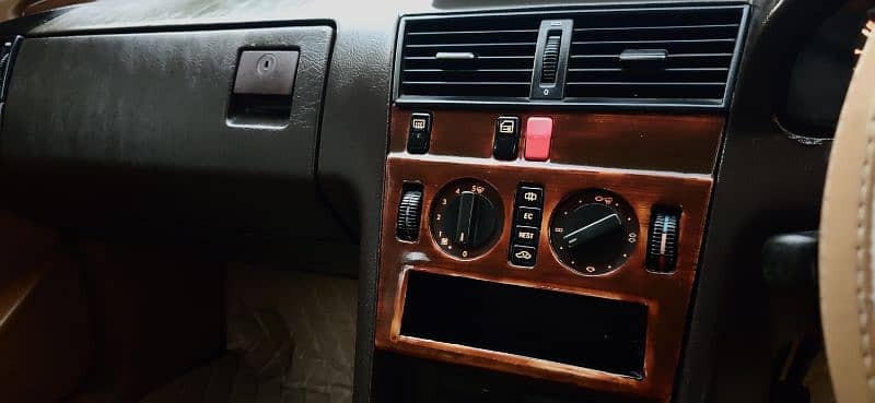 mercedes202dautomatic-diesel-average-1718-bthan-corollacivicvitz-big-17
