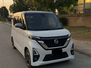 nissan-dayz-roox