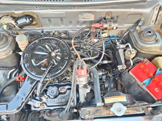 suzuki-mehran-vx-2012-big-16