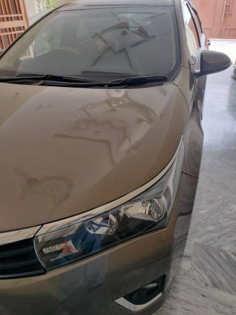 toyota-corolla-altis-2016-big-5
