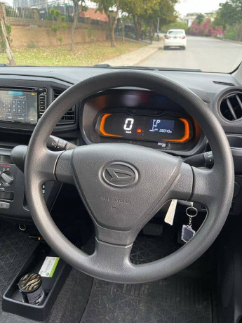 daihatsu-mira-2021-big-13