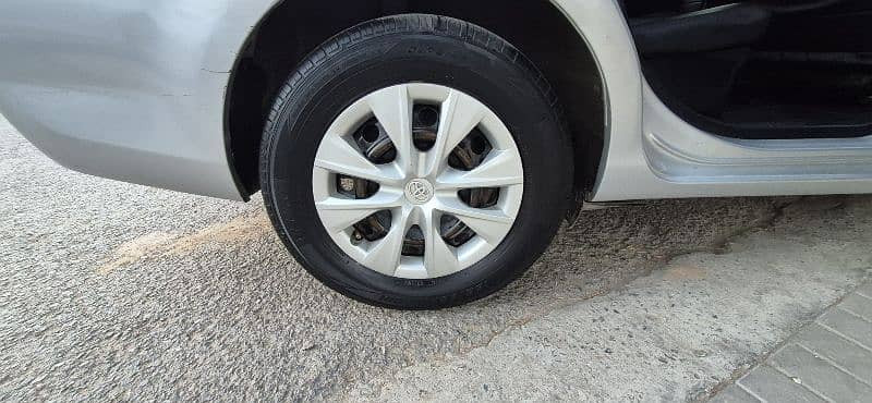 toyota-fielder-hybrid-2013-big-14