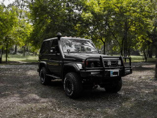 toyota-land-cruiser-1986