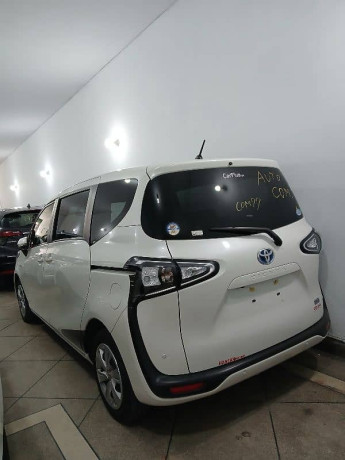 toyota-sienta-20192024-big-1