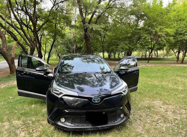 toyota-ch-r-g-led-big-4