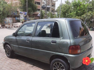 daihatsu-cuore-2011