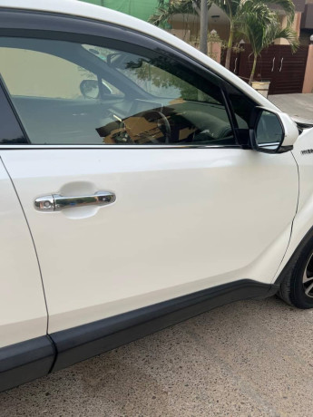 toyota-c-hr-2022-big-7