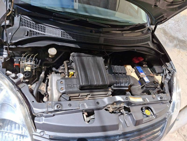suzuki-swift-2011-big-5