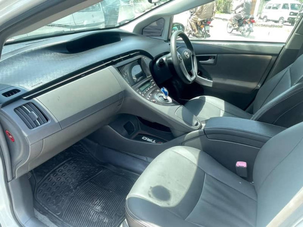 toyota-prius-2009-big-9