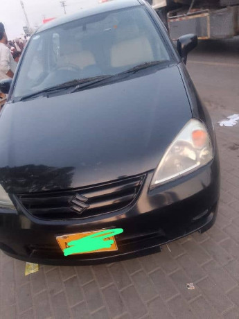 suzuki-liana-200910-big-2