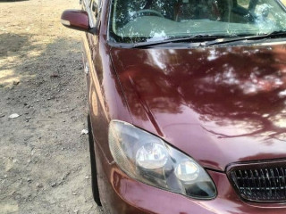 toyota-corolla-2005