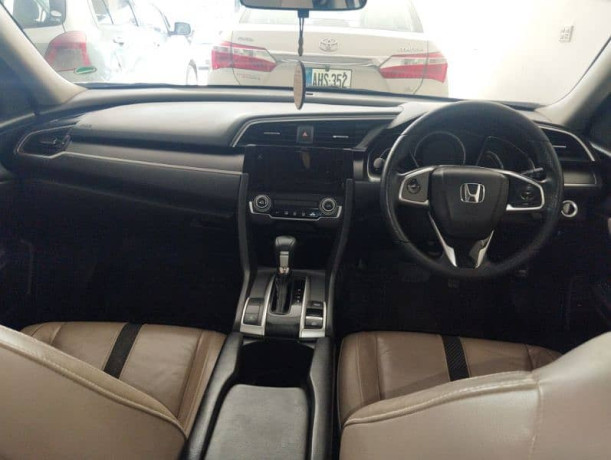honda-civic-vti-oriel-2017-03015673044-big-3