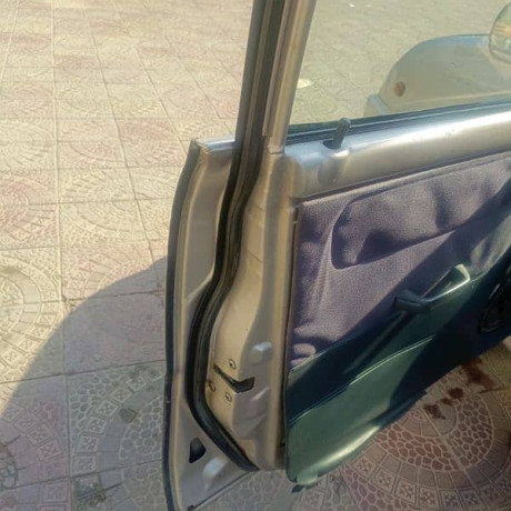 daihatsu-cuore-2006-big-8