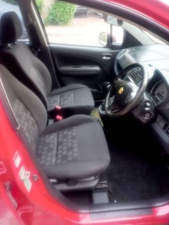 suzuki-splash-2010-big-8