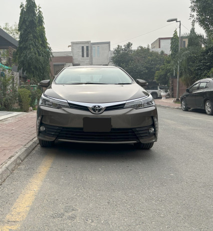 toyota-corolla-altis-automatic-16-2019-big-0