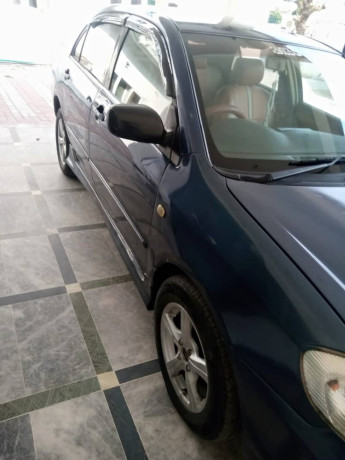 toyota-corolla-20d-saloon-2006-big-0