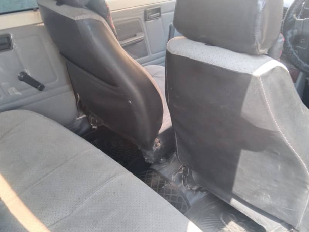 suzuki-mehran-vxr-2010-big-11