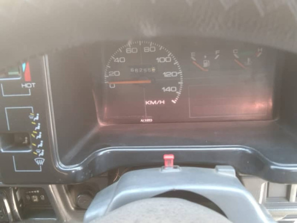 suzuki-mehran-vxr-2010-big-10