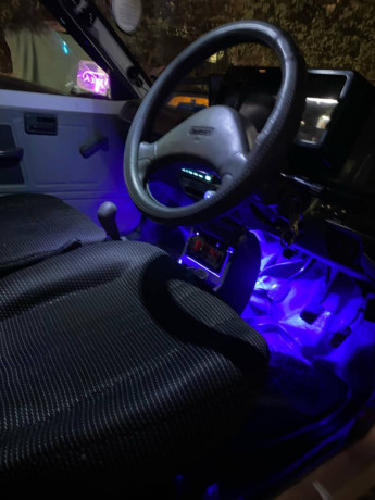 suzuki-mehran-neat-and-clean-big-7