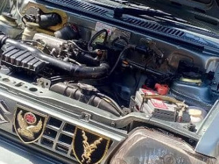 mehran-2013-model-ac-on-tayar-ha-full-andr-bhir-sy-serious-bnda-rabta