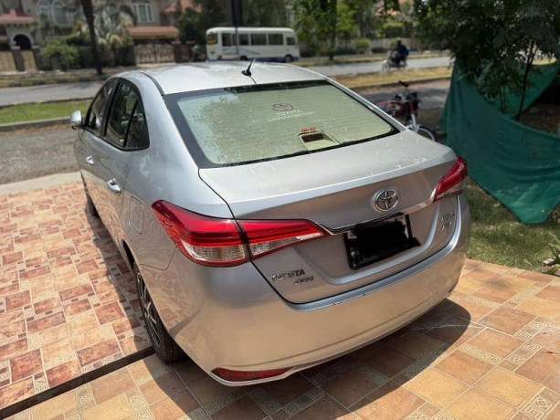 toyota-yaris-13-vvt-i-2022-automatic-big-7