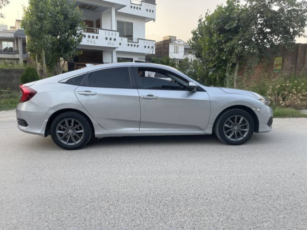 honda-civic-ug-navigation-2020-shape-islamabad-registered-big-7