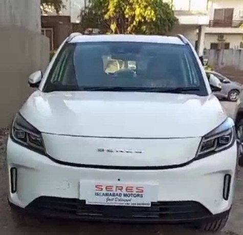 seres-3-2025-electric-full-options-big-0