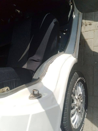 suzuki-mehran-vx-2006-big-14