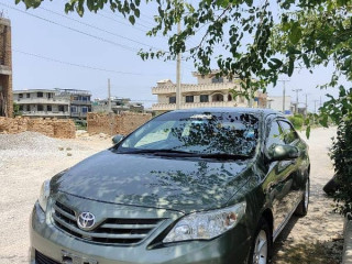toyota-corolla-gli-2012