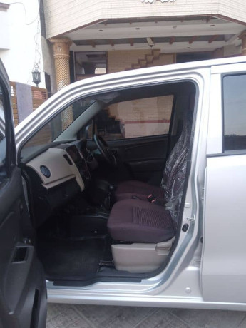 suzuki-wagon-r-vxr-2020-big-13