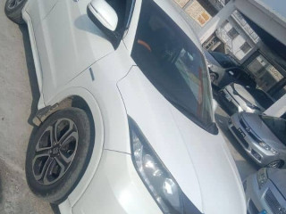 honda-vezel-2015