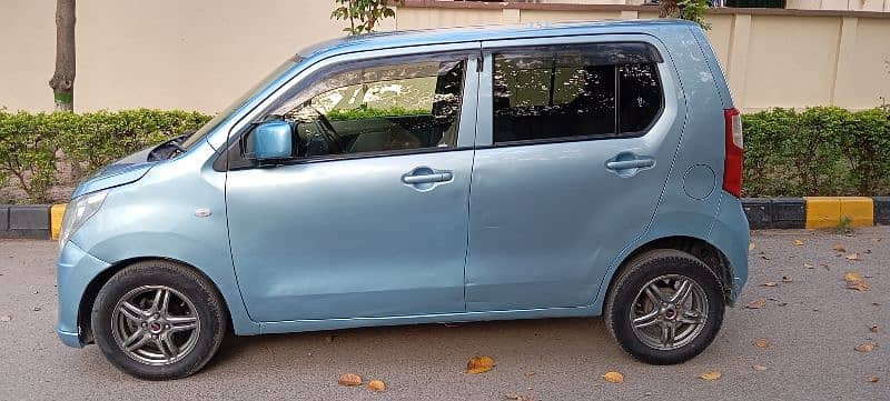 suzuki-wagon-r-2013-big-2