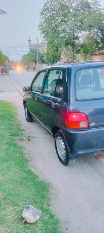 daihatsu-cuore-2010-big-8