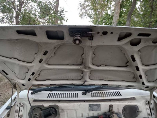 suzuki-mehran-vx-2006-big-8