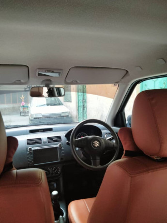 suzuki-swift-13-dlx-2021-big-18