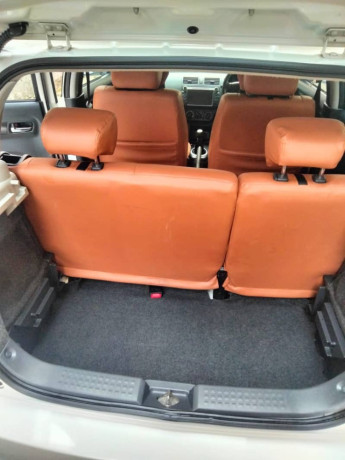 suzuki-swift-13-dlx-2021-big-17