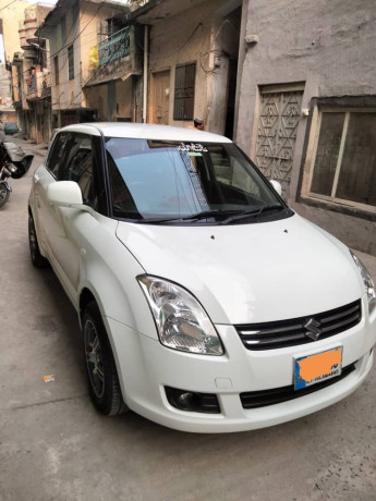 suzuki-swift-13-dlx-2021-big-3