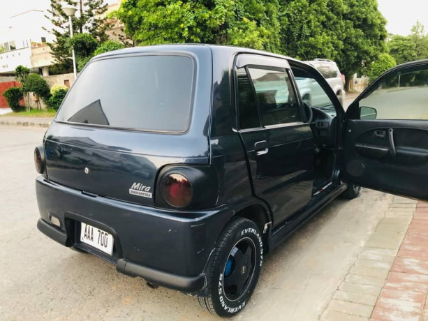 daihatsu-cuore-2005-automatic-converted-big-6