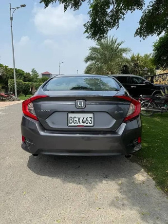 honda-civic-turbo-15-2016-big-8