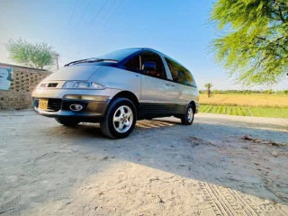 toyota-estima-1993-emina-gold-and-grey-american-variant