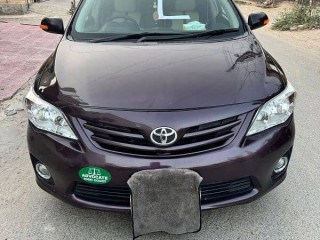 toyota-corolla-gli-2013-model-excellent-condition